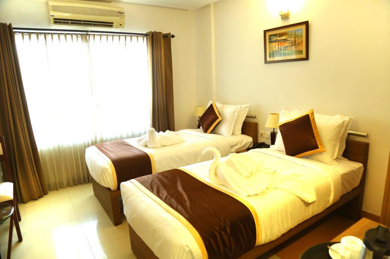 Hotel De Grand โคชิโคด ภายนอก รูปภาพ
