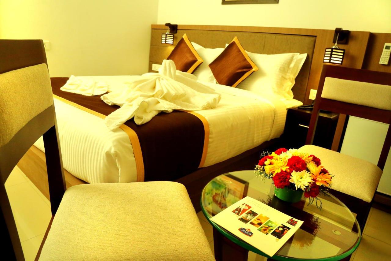 Hotel De Grand โคชิโคด ภายนอก รูปภาพ